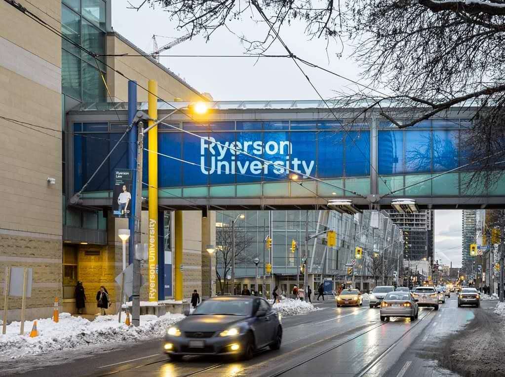加拿大瑞尔森大学图片